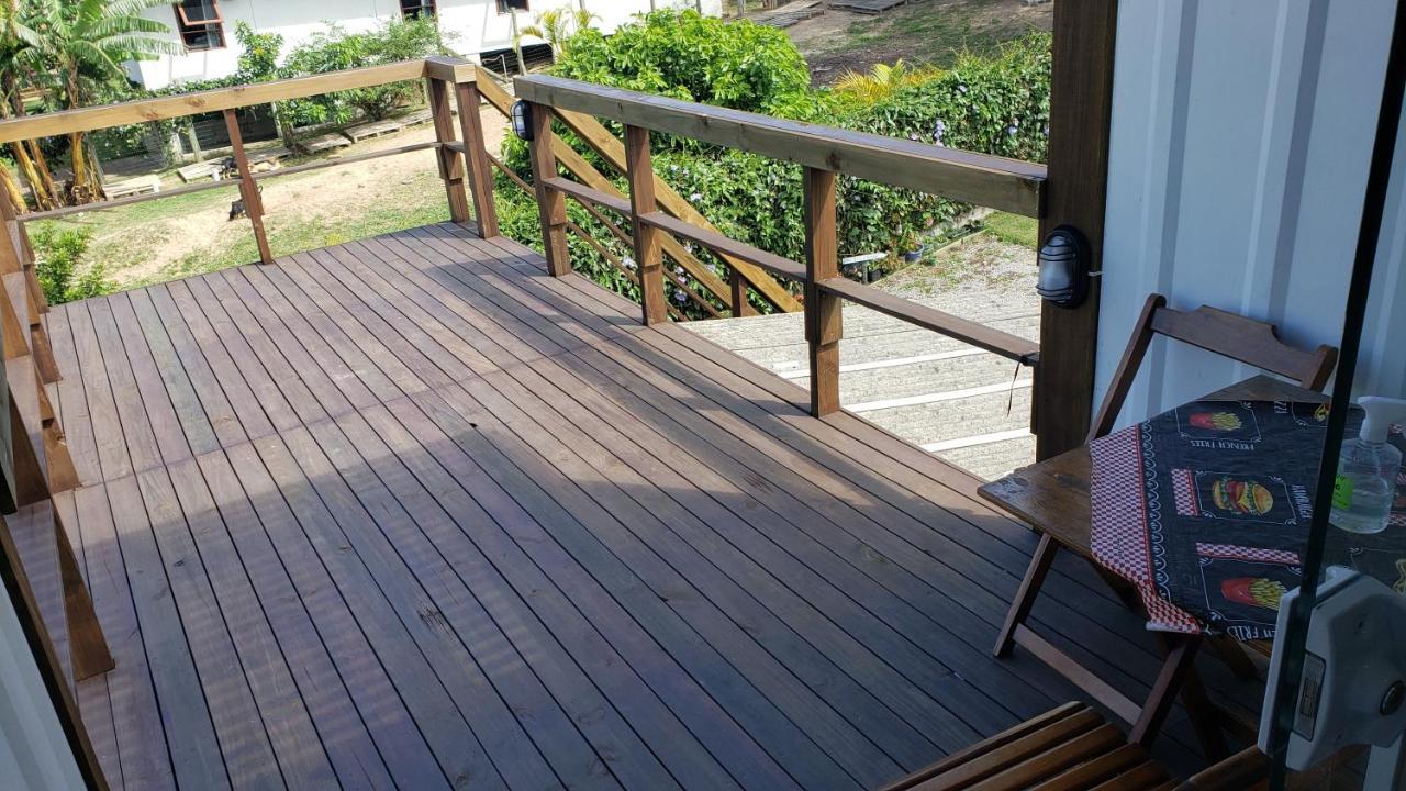 Hindu Box Containers E Cabanas Praia do Rosa Ngoại thất bức ảnh
