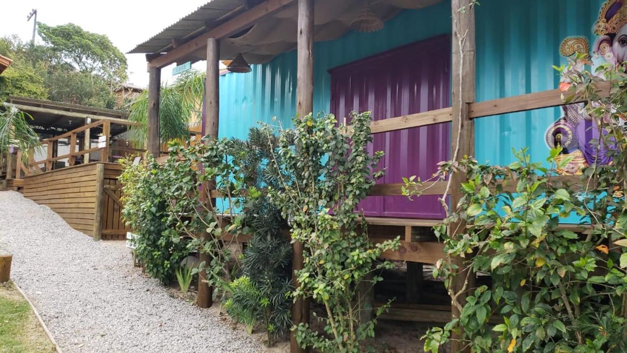 Hindu Box Containers E Cabanas Praia do Rosa Ngoại thất bức ảnh