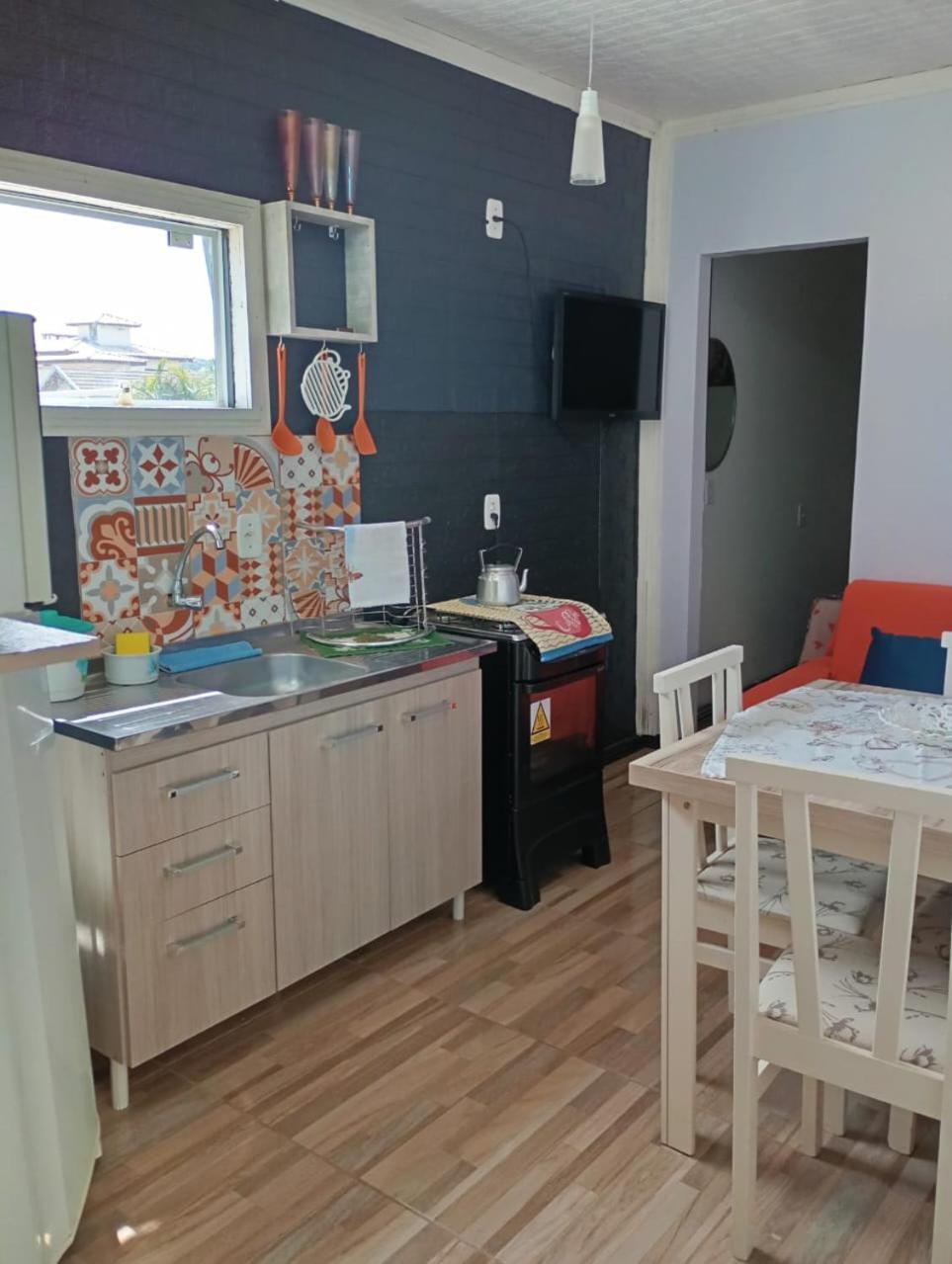 Hindu Box Containers E Cabanas Praia do Rosa Ngoại thất bức ảnh